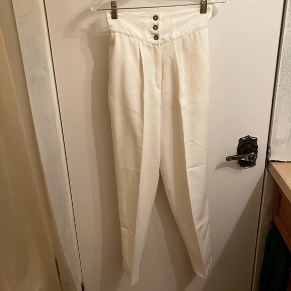 Spyee size 3 cream pant suit - Picture 6 of 12